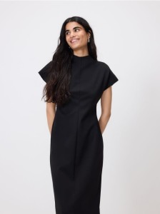 Sukienka z wiskozą - czarny