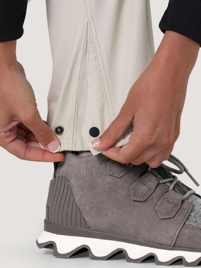 WRANGLER REINFORCED SOFTSHELL PANT DAMSKIE SPODNIE MATERIAŁOWE ELMWOO WC2GAW17D 112324385