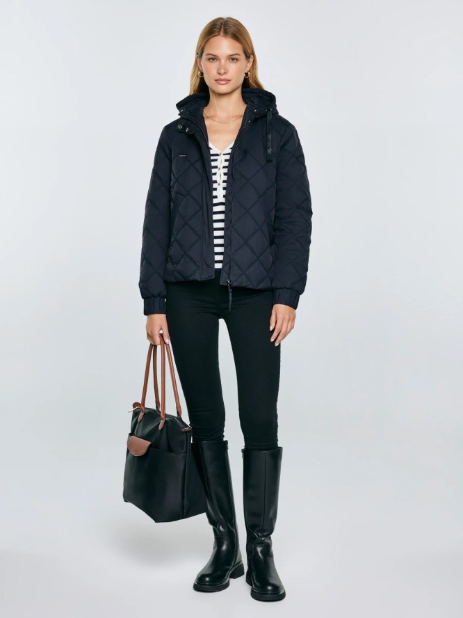 Kurtka damska pikowana z kapturem czarna Wynterina 906