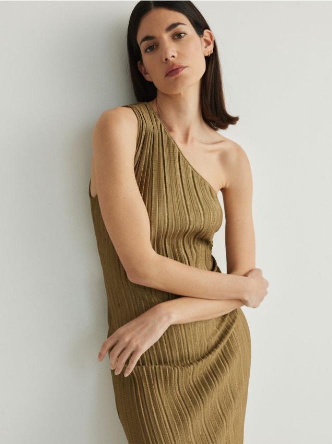 Sukienka na jedno ramię - złoty