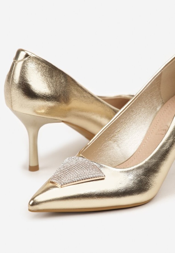 Złote Szpilki Vices Zdobione Aplikacją z Cyrkoniami Niravine