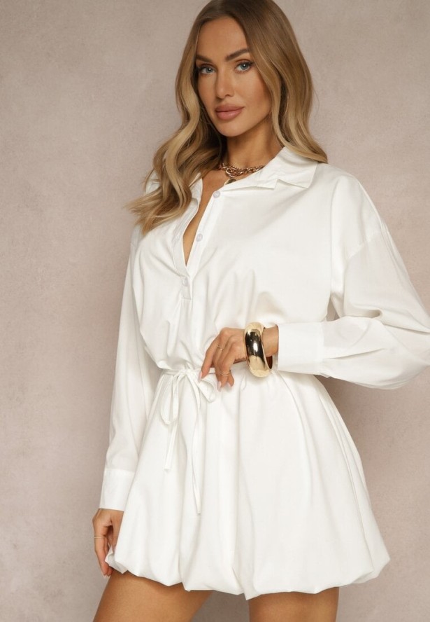 Biała Sukienka Koszulowa Typu Bombka Ozdobiona Paskiem Lavirivae