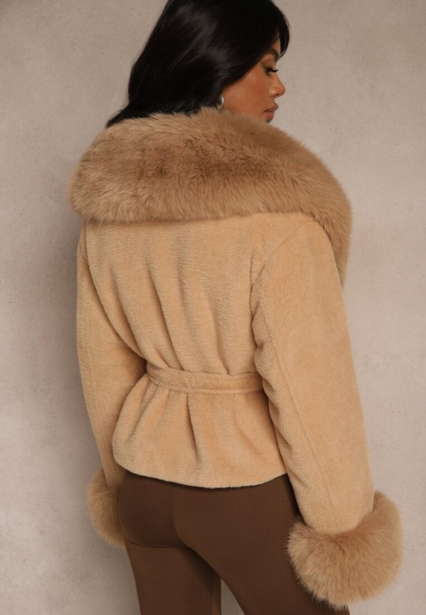 Brązowa Kurtka Pluszowa Ozdobiona Futerkiem i Wiązanym Paskiem w Talii Aravitte