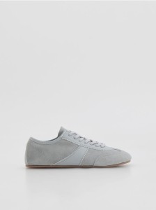 Sneakersy z łączonych materiałów - jasnoniebieski