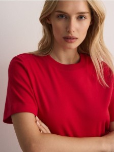 T-shirt z bawełny merceryzowanej - czerwony