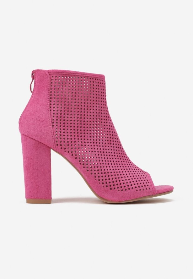 Fuksjowe Sandały Vices z Ekozamszu na Obcasie Zdobione Ażurowymi Wycięciami Jeliri