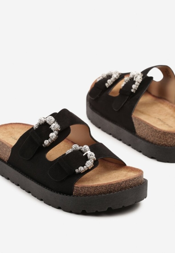 Czarne Klapki na Grubej Korkowej Podeszwie z Cyrkoniami Sellio