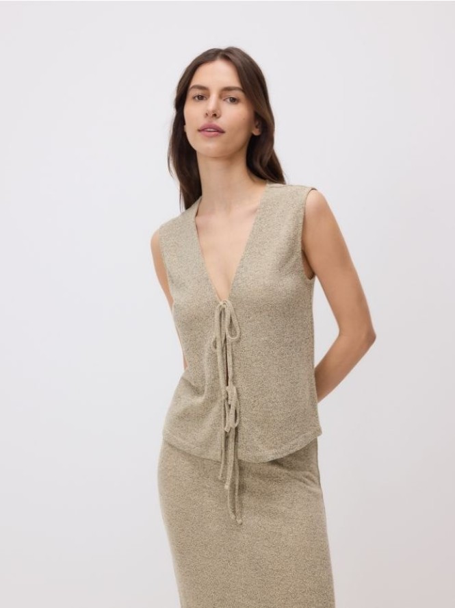 Wiązana bluzka z wiskozą - beżowy