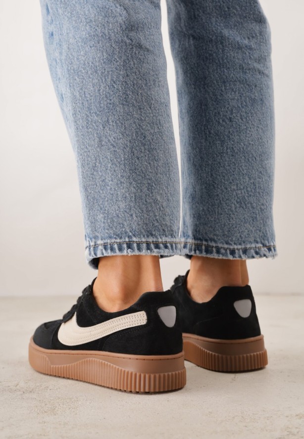 Czarne Zamszowe Sneakersy w Stylu Klasycznych Tenisówek ze Skórzaną Wkładką Riosera