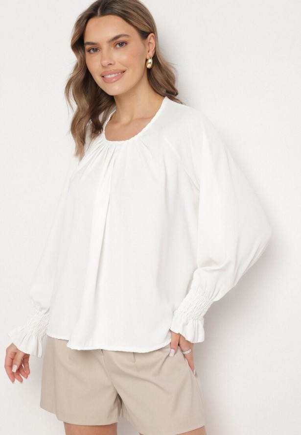 Biała Bluzka z Ozdobnymi Falbankami Emitta