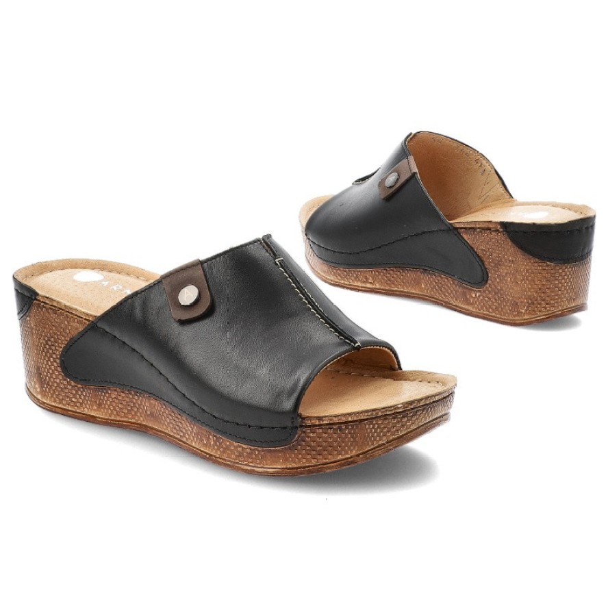 Czarne Klapki Armodo Modne Obuwie Damskie Na Koturnie