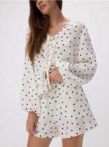 Muślinowe szorty ze wzorem - biały