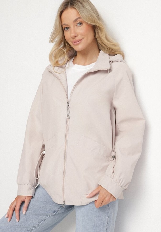 Jasnobeżowa Kurtka Parka o Pudełkowym Kroju ze Ściągaczem w Talii i Kapturem Sesoliena