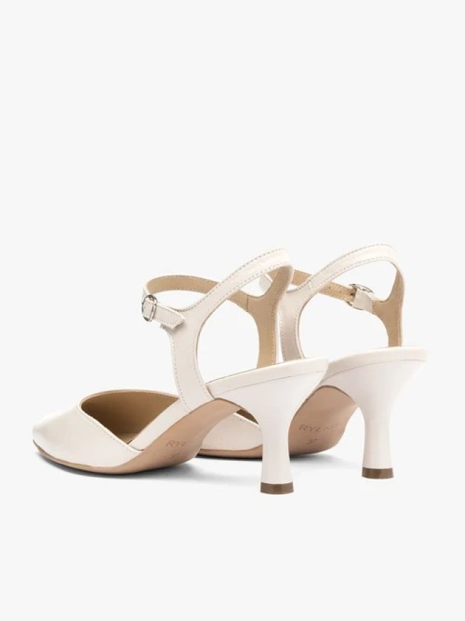 Kremowe ślubne czółenka slingback