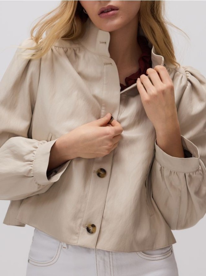 Krótka kurtka z imitacji skóry - beżowy