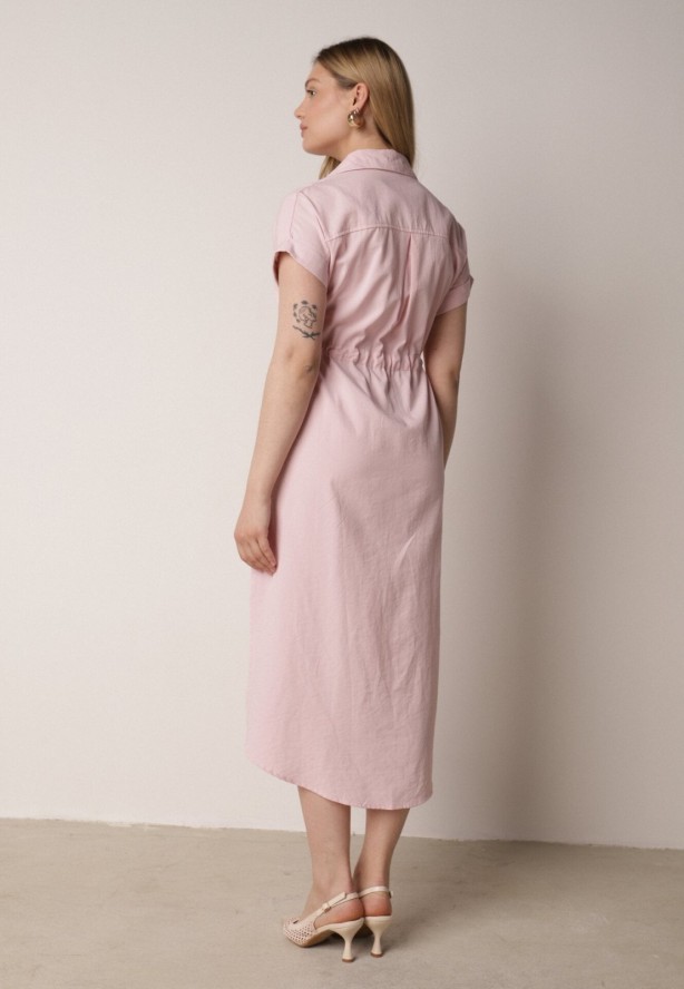 Różowa Sukienka Koszulowa z Bawełną Wiskozą i Ozdobnymi Guzikami Parranes