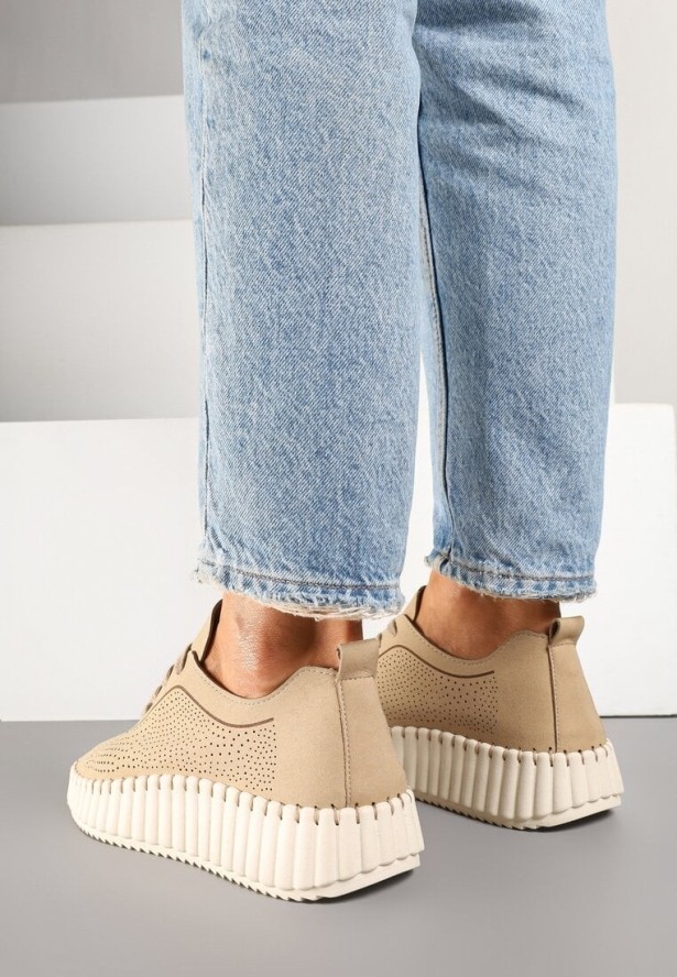 Beżowe Sneakersy na Tłoczonej Platformie z Ażurową Cholewką Ronfira