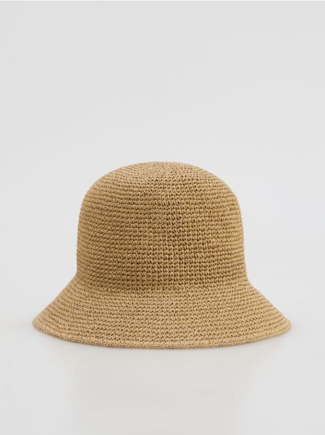 Słomkowy kapelusz bucket - kremowy