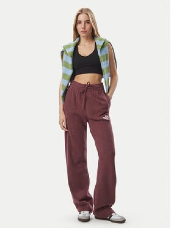 adidas Spodnie dresowe Essentials IA4436 Bordowy Loose Fit
