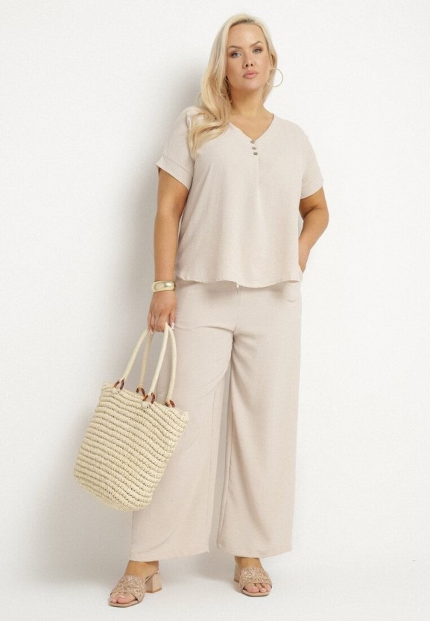 Jasnobeżowy Komplet o Fasonie Oversize Bluzka i Szerokie Spodnie Amisora