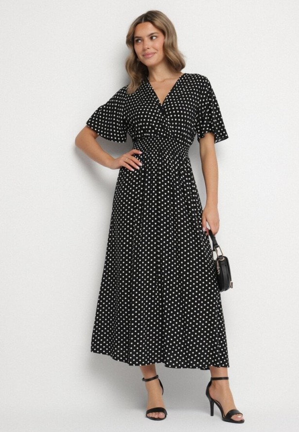 Czarna Kopertowa Sukienka z Bawełną w Kropki Ldivila