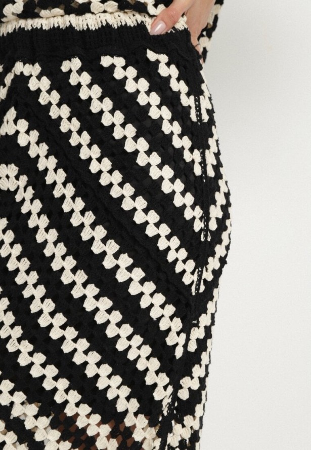 Czarna Ołówkowa Spódnica z Bawełną z Frędzlami Zimarelle
