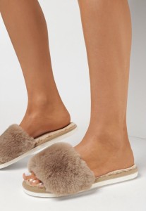 Beżowe Kapcie Gregisthus