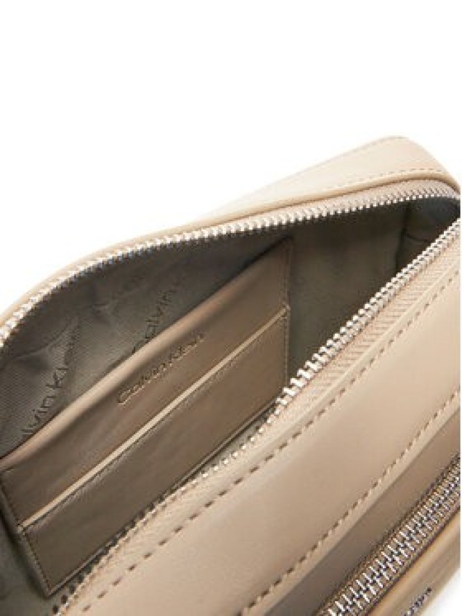 Calvin Klein Torebka Ck Must Convertible Camera Bag K60K612901 Beżowy