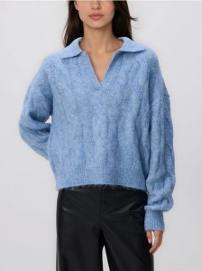 Sweter z kołnierzykiem - jasnoniebieski