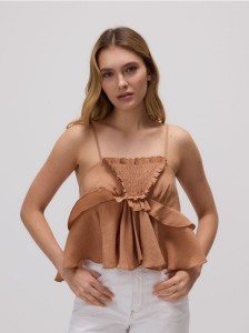 Krótki top z modalem - brzoskwiniowy