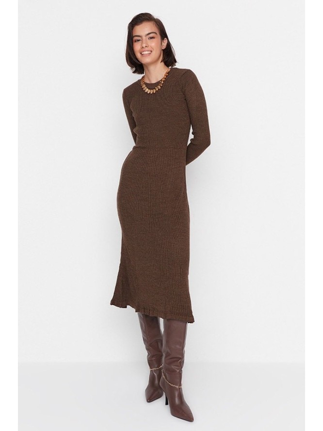 trendyol Sukienka dzianinowa w kolorze brązowym rozmiar: M