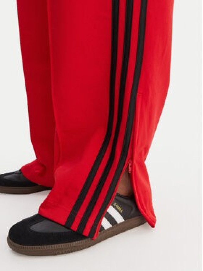 adidas Spodnie dresowe Firebird Classic KD3648 Czerwony Regular Fit