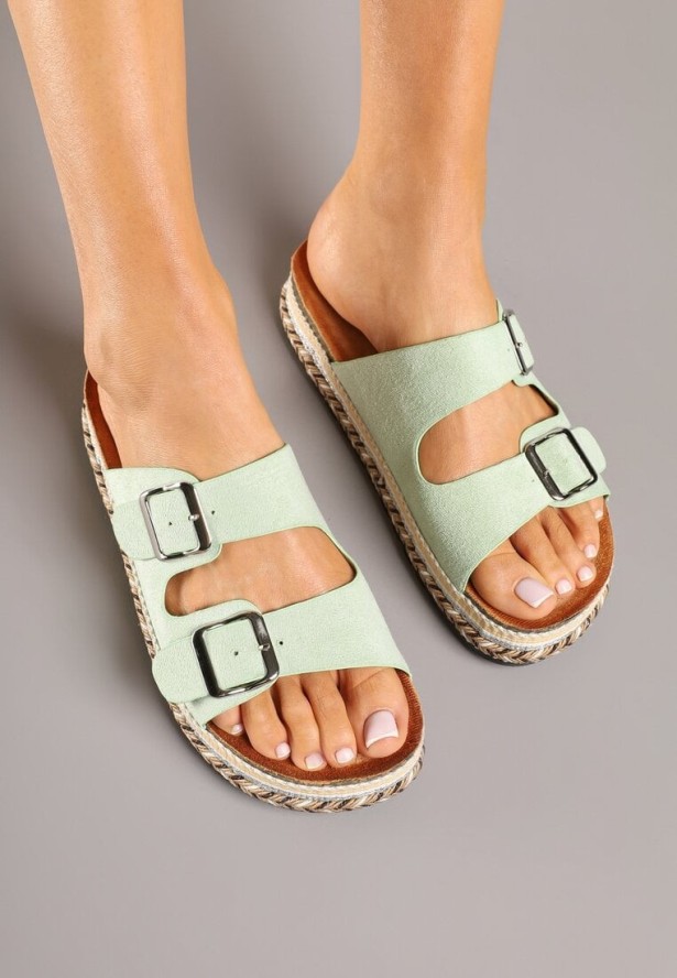 Jasnozielone Klapki na Grubej Podeszwie z Plecionką i Klamrami Tuveline