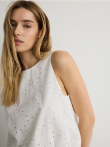 Bluzka typu bombka - biały