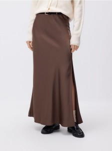 Satynowa spódnica midi - brązowy