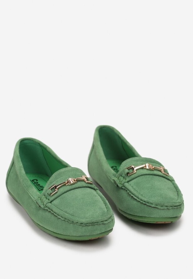 Zielone Mokasyny z Imitacji Zamszu z Metalową Ozdobą Gelalline