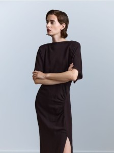 Sukienka z wiskozą - brązowy