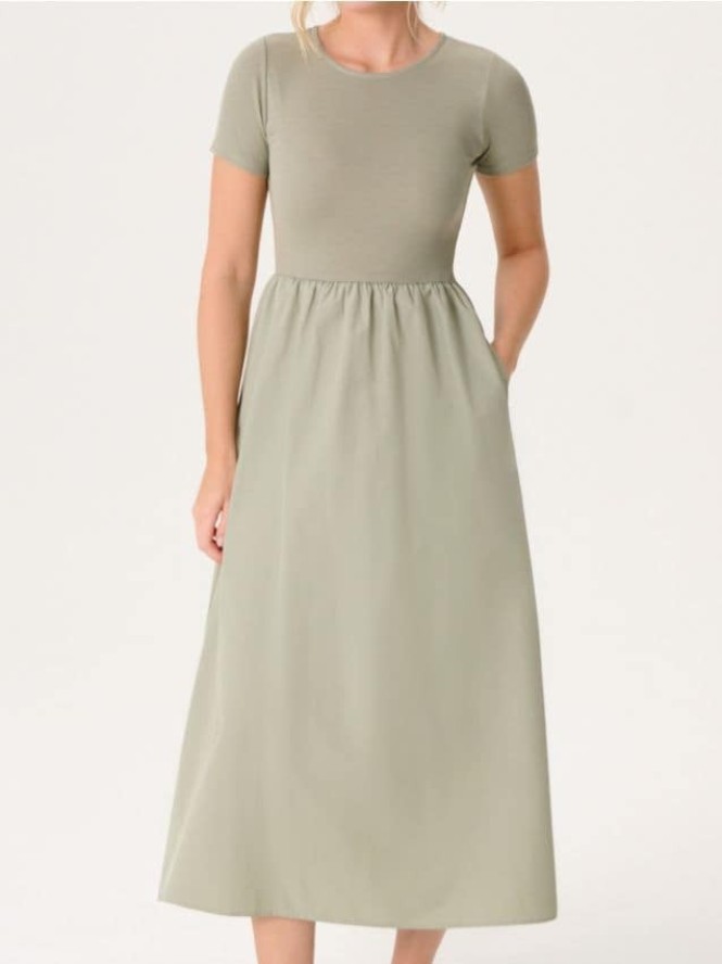 Sukienka midi z krótkim rękawem - zielony