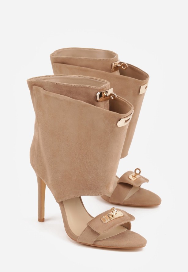 Brązowe Sandały w Stylu Botków z Ozdobnymi Klamrami Neamerephis