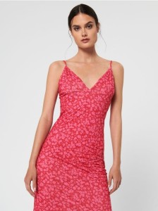 Sukienka midi z rozcięciem - różowy