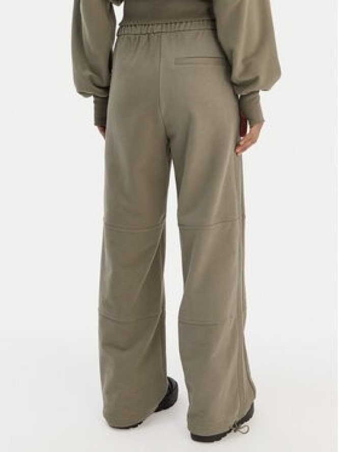 adidas Spodnie dresowe JM1099 Zielony Regular Fit