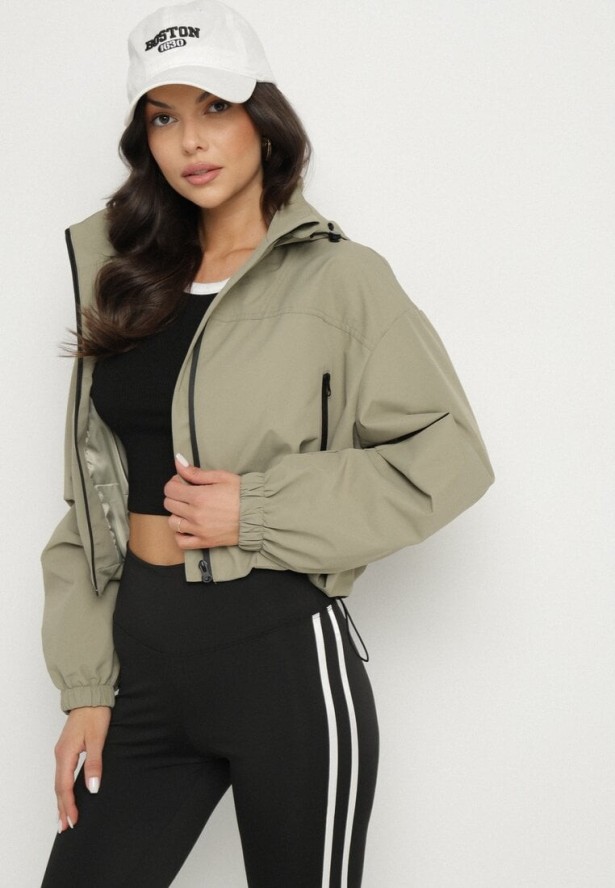 Ciemnozielona Sportowa Kurtka o Kroju Oversize z Kapturem i Ściągaczem w Pasie Voliana