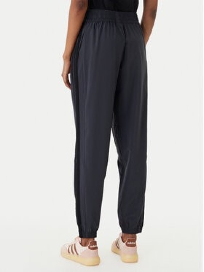 adidas Spodnie dresowe Train Essentials 3-Stripes Woven KC5496 Czarny Regular Fit