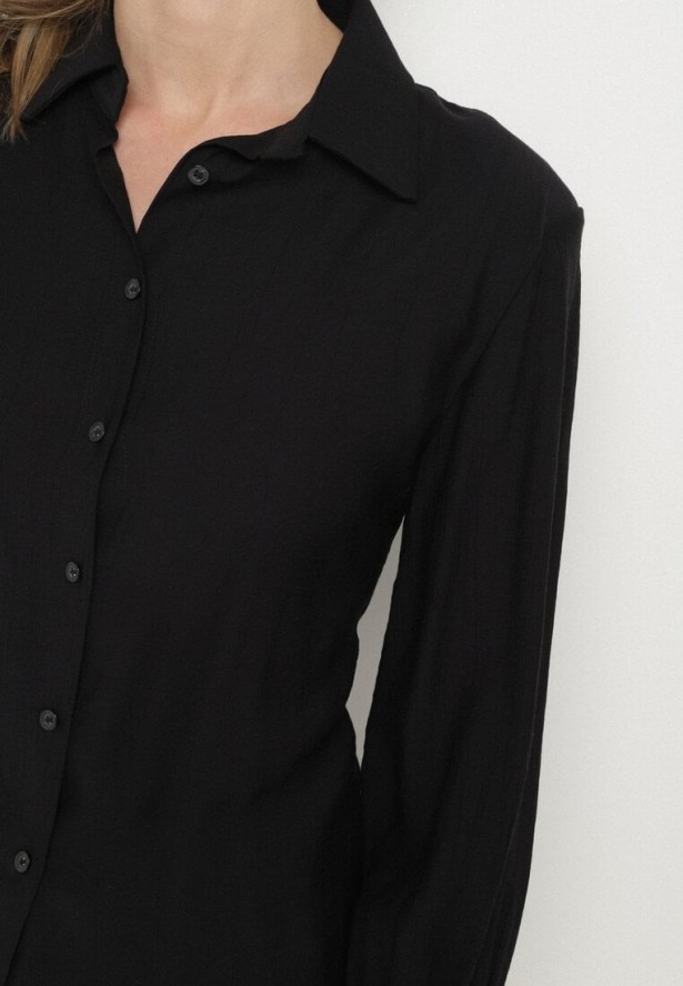 Czarna Koszula z Usztywnionymi Ramionami Ozdobiona Sznurkiem Meroriela
