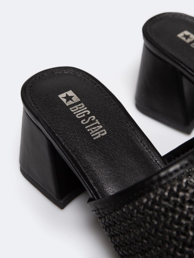 Klapki damskie eleganckie na obcasie czarne RR274147 906