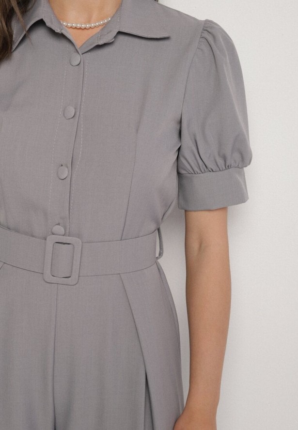 Szary Taliowany Kombinezon z Ozdobną Klamrą Filateia