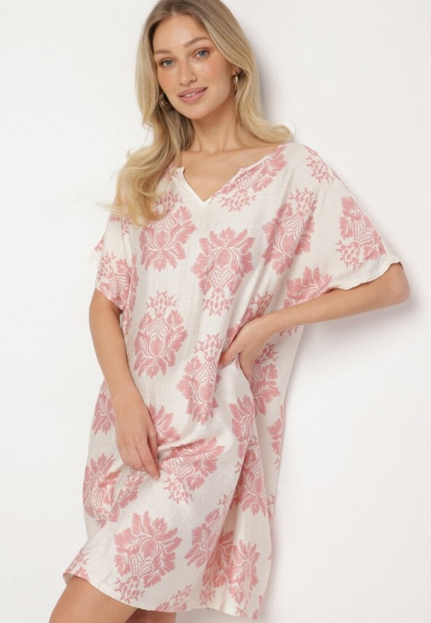 Różowa Pudełkowa Sukienka z Wiskozy Ozdobiona Geometrycznym Wzorem Emilavie