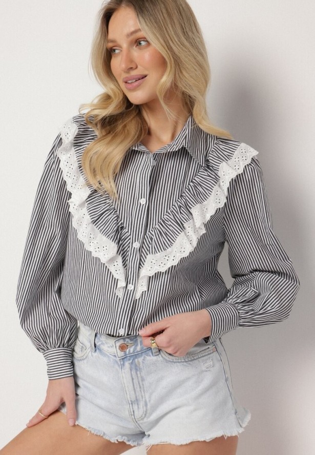 Czarna Bawełniana Koszula w Paski z Ozdobnym Dekoltem z Falbanką Paleriella