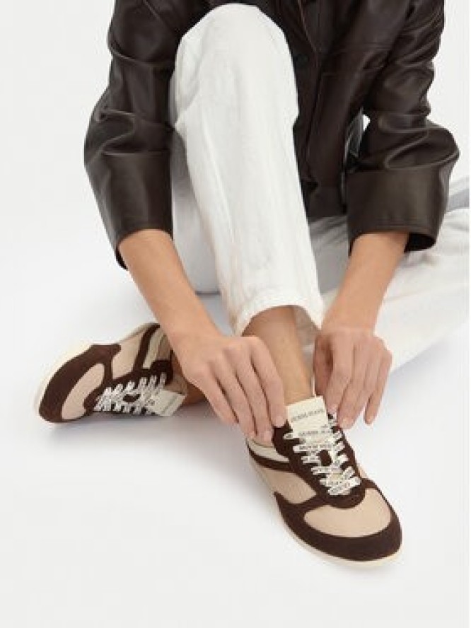 Guess Jeans Sneakersy EO-GJ2128 Brązowy ciemny