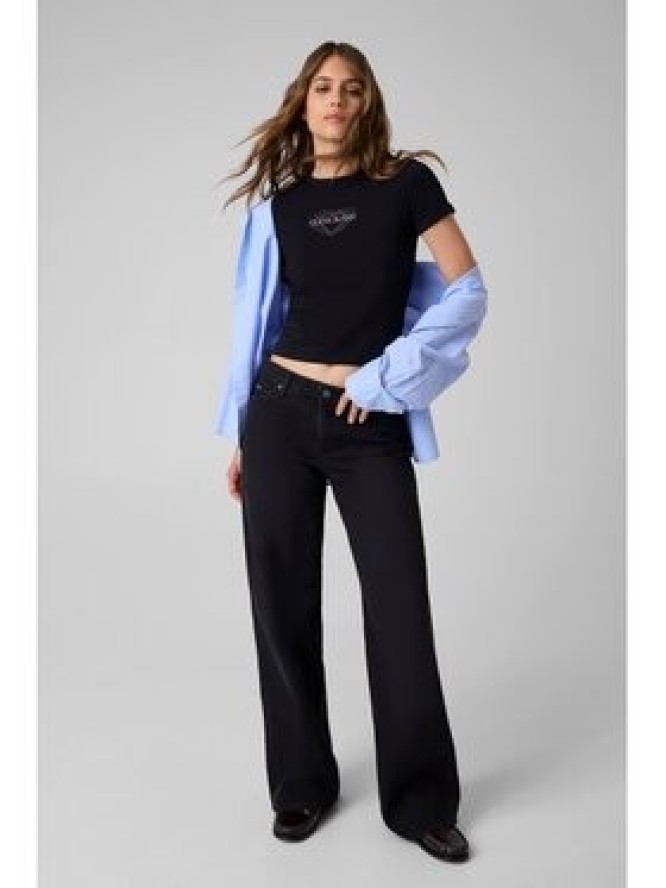 Guess T-Shirt 183486 Czarny Classic Fit